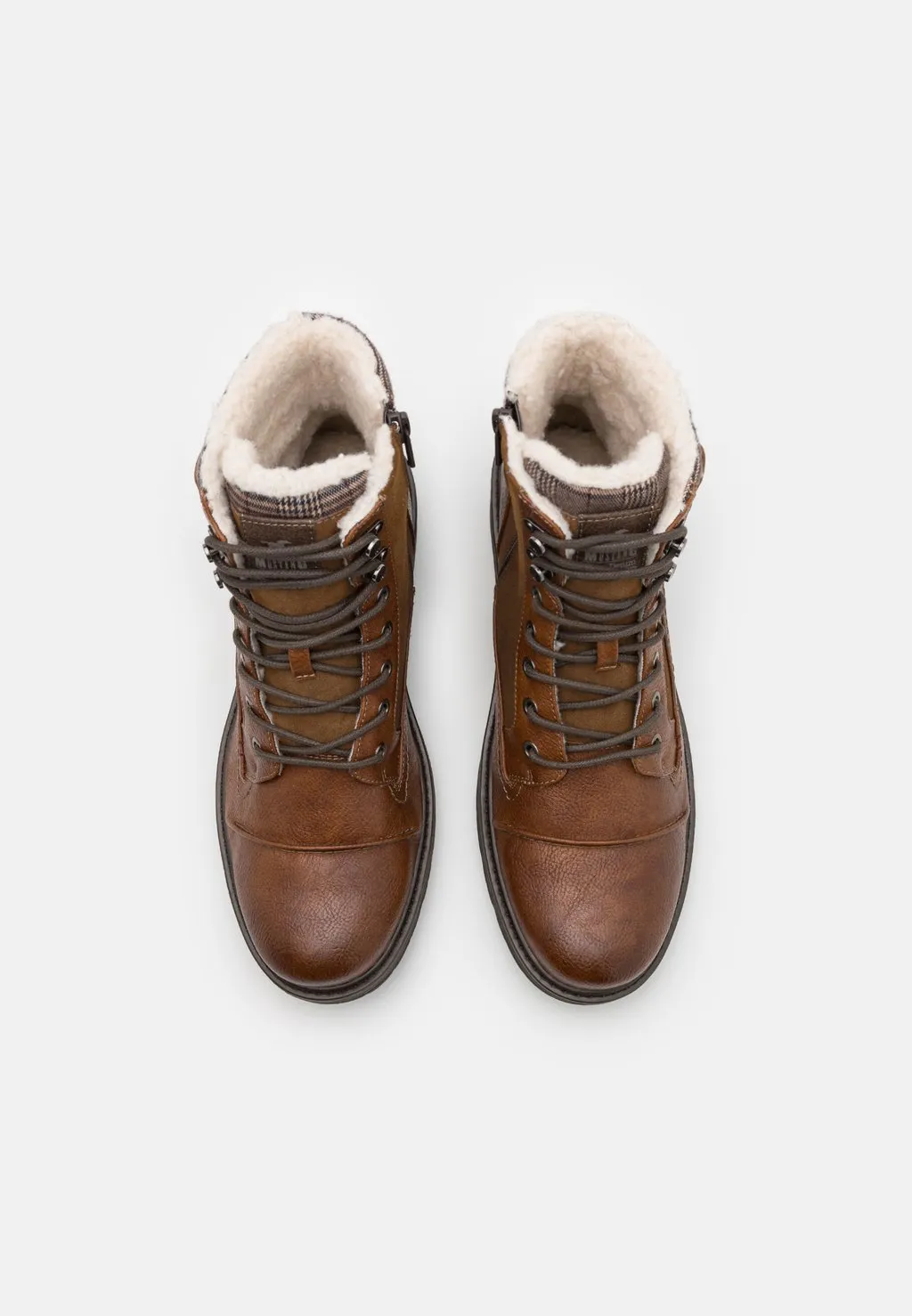 Mustang Lace Up Boots